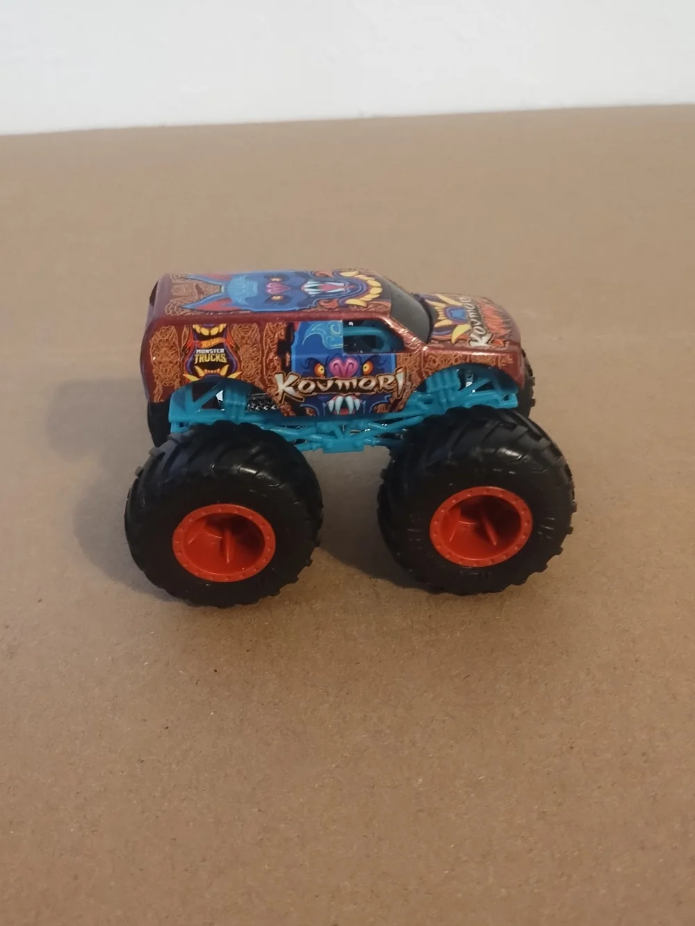 Hot Wheels Monster Trucks KOUMORI Monster Truck 1:64 Die cast metal and plastic